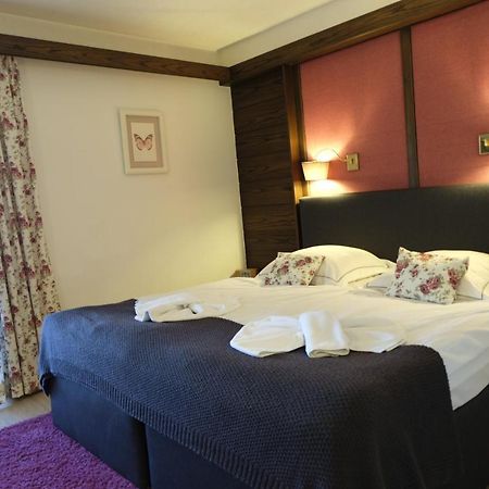 Hotel-Restaurant Zum Hirschhaus Inklusiv Chiemgaukarte Ruhpolding Eksteriør bilde