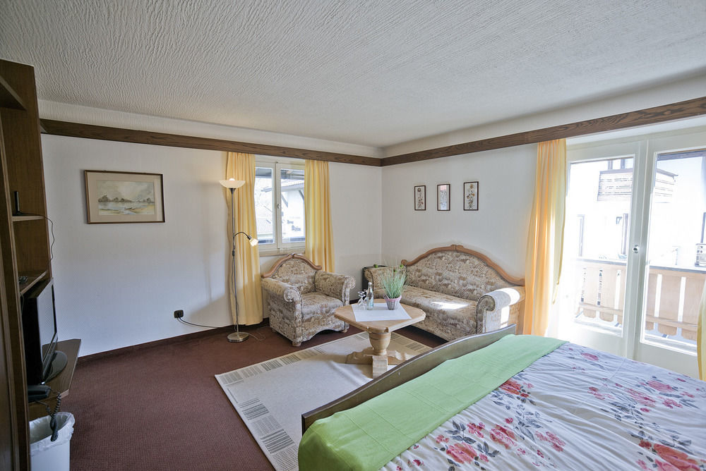 Hotel-Restaurant Zum Hirschhaus Inklusiv Chiemgaukarte Ruhpolding Eksteriør bilde